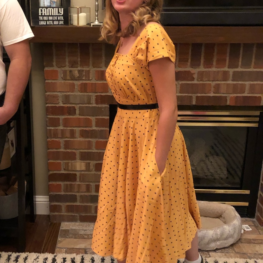 Yellow vintage dress with black  dots Rock’n’Roll 🎸🤘